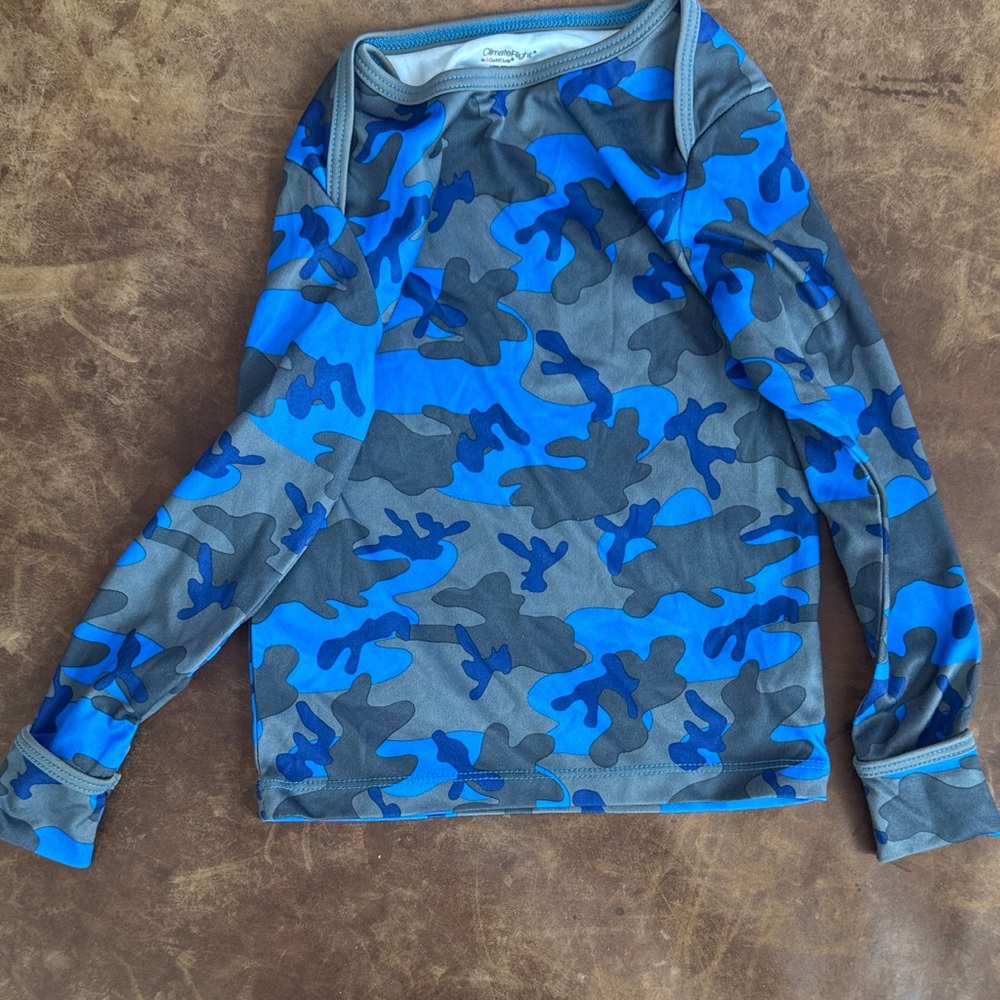 Kids Blue Camo Thermal Set by climateright cuddlduds - Picture 3 of 6